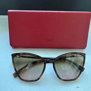 Sleek Black Sunglasses with UV Protection and Polarized Lenses